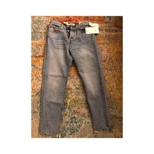 Brand new Levi’s women’s jeans with tags still on.